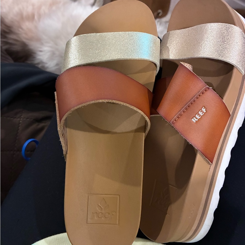 Reef Women's Tan and Metallic Slide Sandals